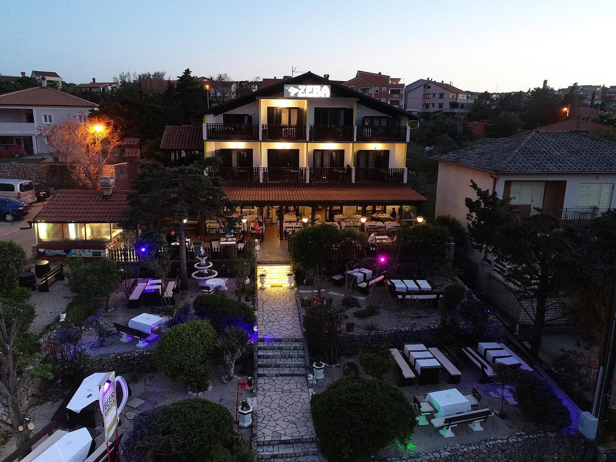 Guest House Zeba & Riviera Šilo Esterno foto