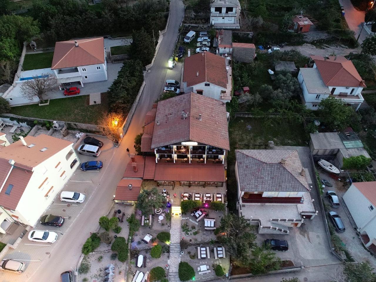 Guest House Zeba & Riviera Šilo Esterno foto